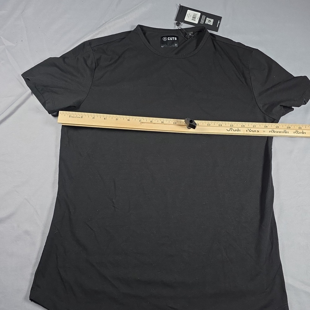 Cuts Men's AO Curve-Hem Tee, Black, size Small NWT - Picture 7 of 11